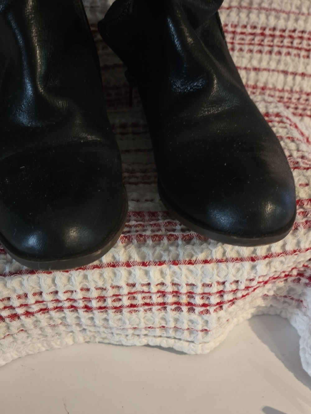 Lucky Brand Black Leather Ankle Booties